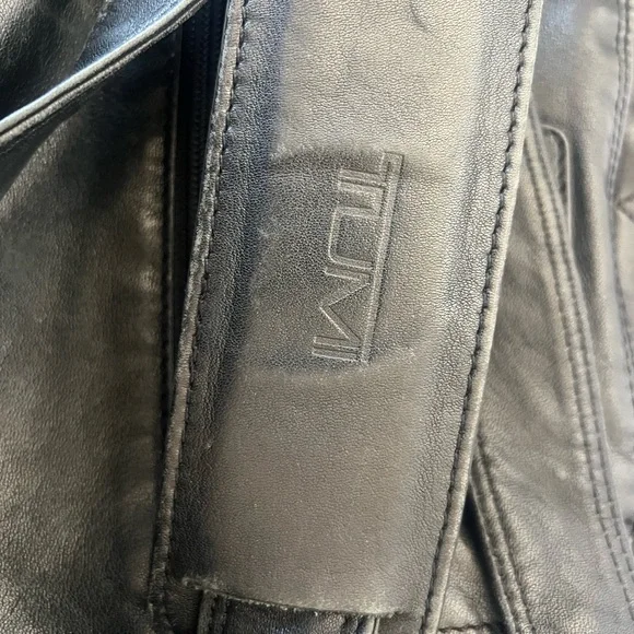 TUMI Leather Expandable Bag - Picture 14 of 16